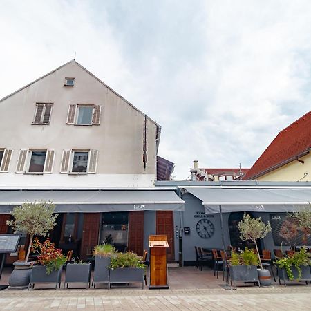 Upper Town Inn 萨格勒布 外观 照片